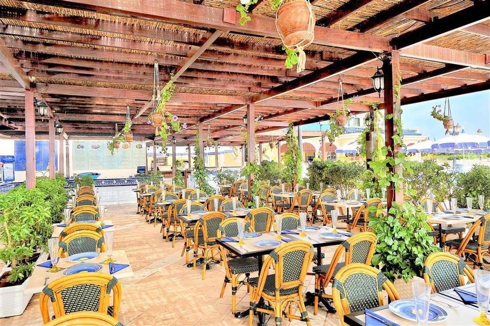 Sheraton Club Des Pins Resort Club des Pins Restaurante foto